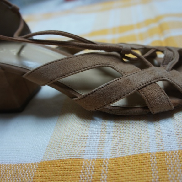 Michael Kors Monterey Tassel Gladiator Heeled - Picture 7 of 7